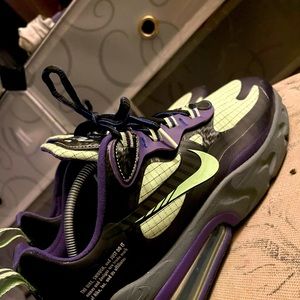 Nike Air Max 270 React Size 11